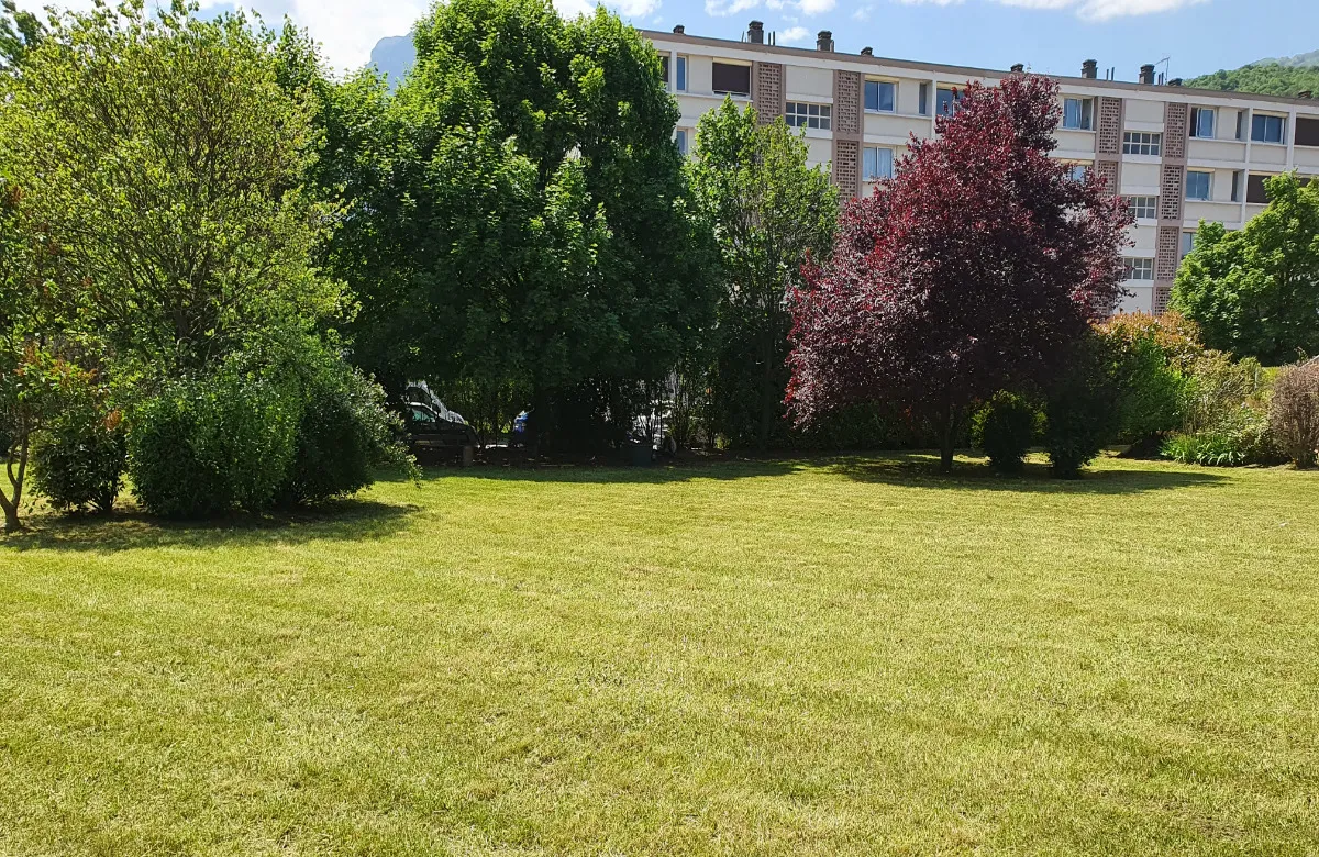 Remise en état d’un parc de copropriété à Grenoble (Isère)
